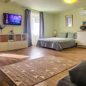  Apartment Mi Casa Vendeghaz -